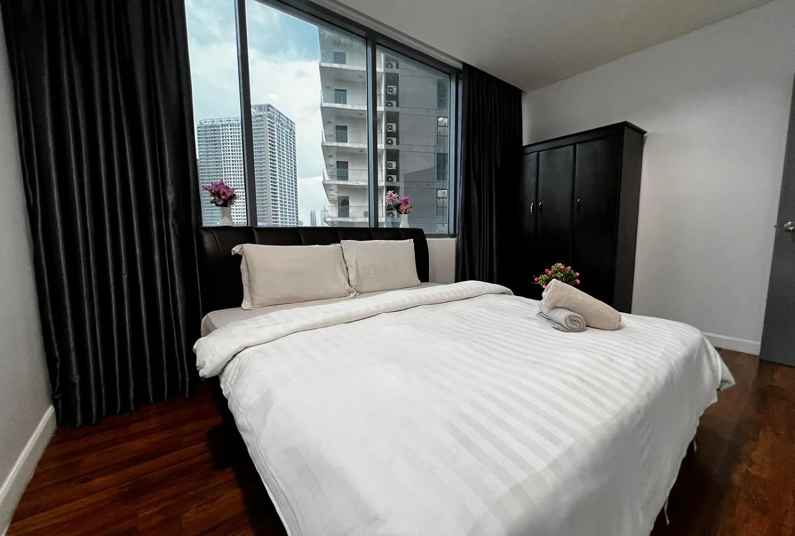 Summer Suits Klcc By Kl Residence Kuala Lumpur